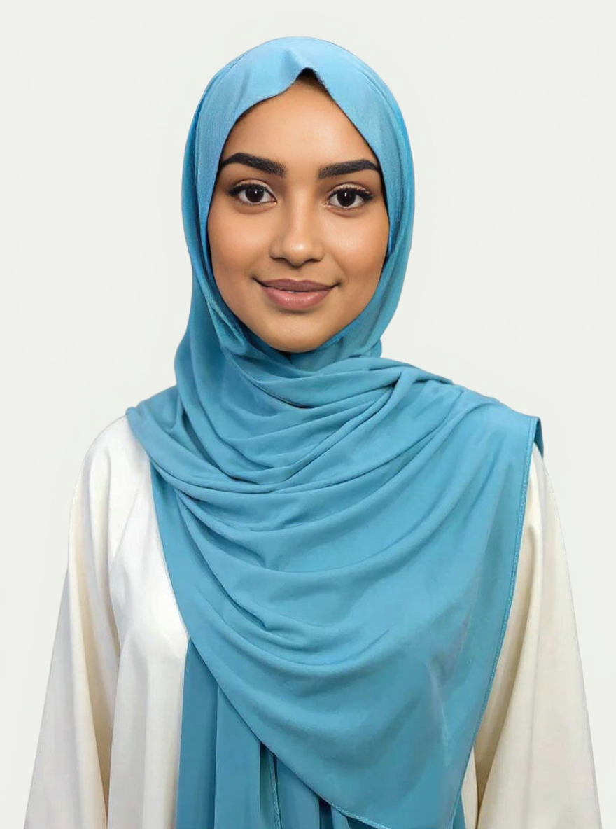 Ocean Breeze hijab – model – Najatique